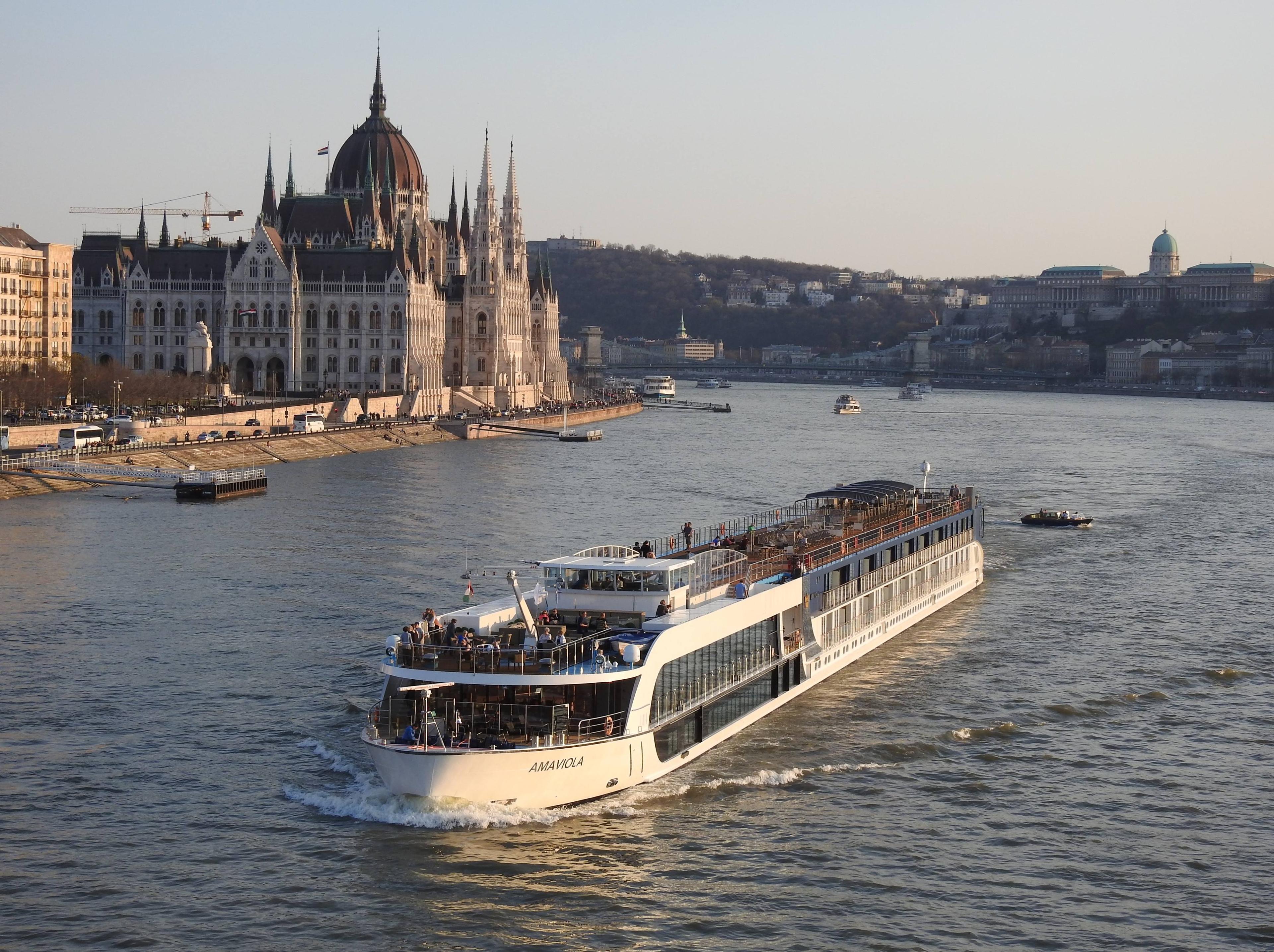 Save up to $3000 CAD Per Stateroom on Select 2025 & 2026 Europe Sailings - background banner